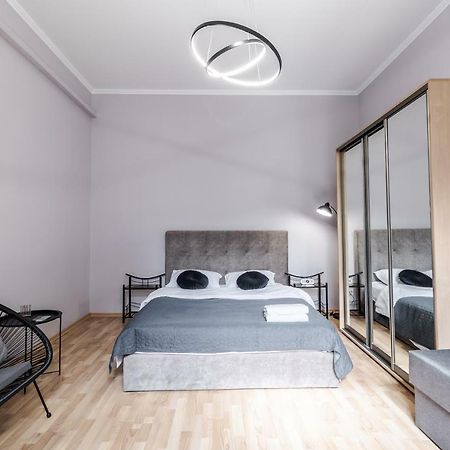 Midwheel Apartment 9 利沃夫 外观 照片
