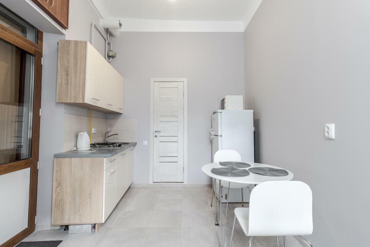Midwheel Apartment 9 利沃夫 外观 照片